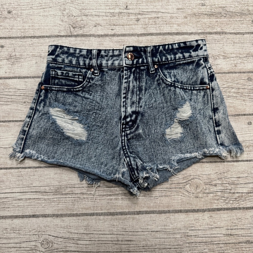 Forever 21 Shorts Women's 27 Blue Acid Wash Denim Distressed High Rise Cut Off